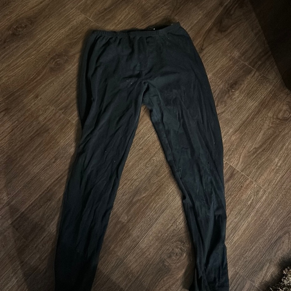 Black leggings